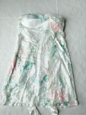 New Floral Sequin Strapless Bow Back Mini Dress in Watercolor White/Pink Size S